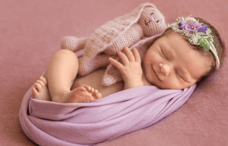 100 Baby Girl Names Beginning With D – (Modern, Traditional & Unique Ideas)