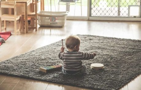 9 First Baby Toys (0-6 Months) That are Totally Play-Worthy