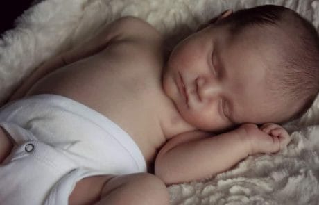 4 Reasons You DON’T Need a Sleep Schedule For Your Newborn Baby